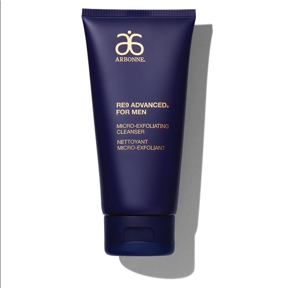 RE9 men micro-exfoliating cleanser